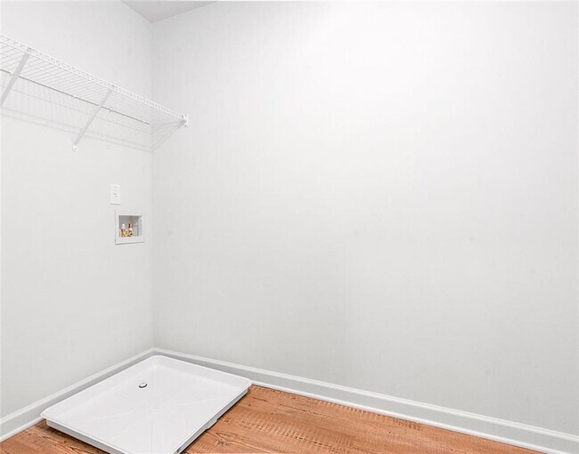 Building Photo - 410 Pt Pl Dr