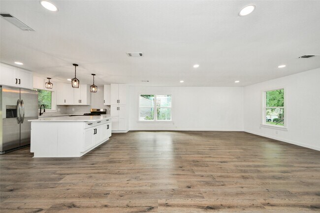 Building Photo - 33 Kittiwake Ct