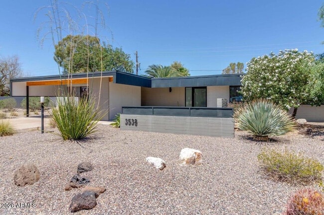 Building Photo - 3538 E Gold Dust Ave