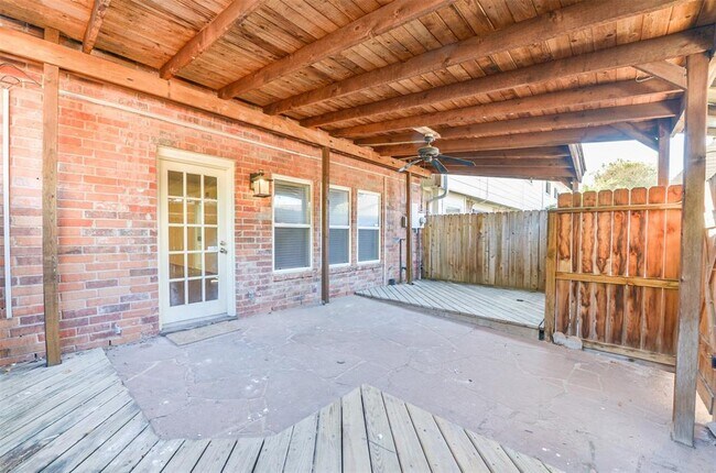 Building Photo - 14341 Misty Meadow Ln