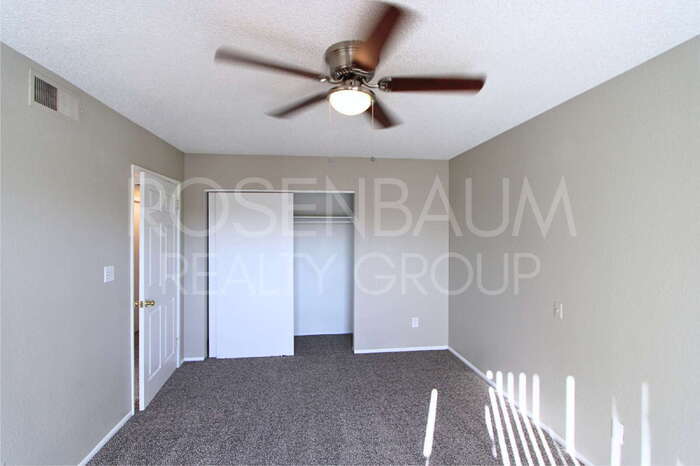 Building Photo - 410 E 9th Ave