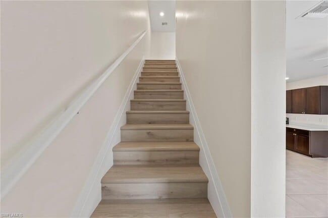 Building Photo - 15484 Wildflower Cir