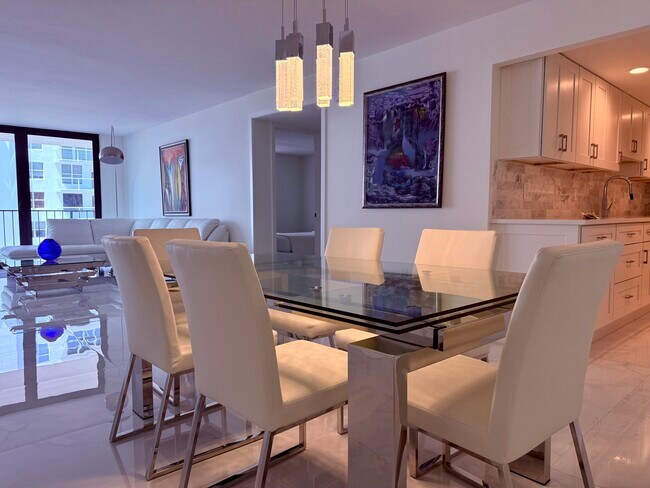 Building Photo - 3460 S Ocean Blvd