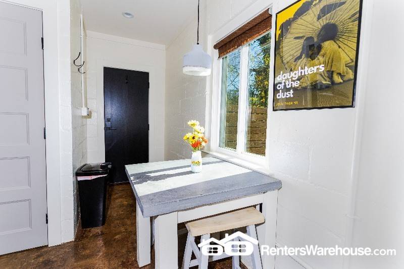 Building Photo - 958 Smith St SW