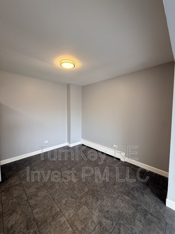 Building Photo - 17138 71st Ave