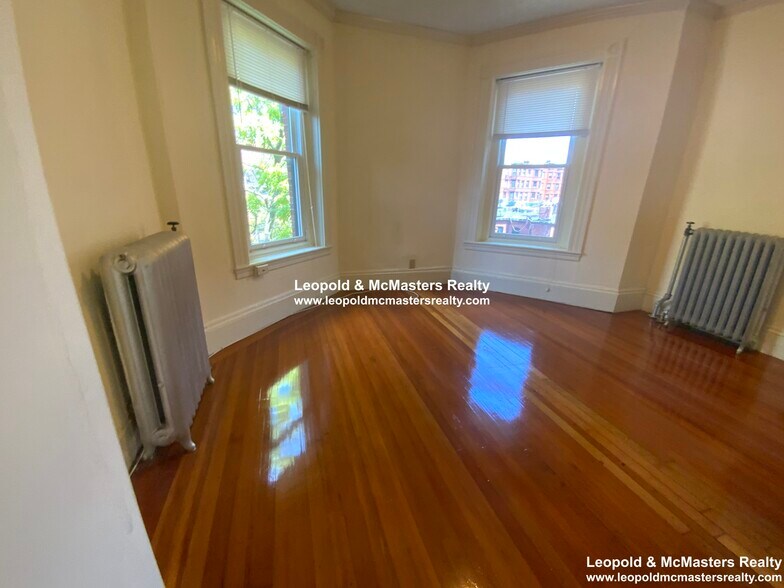 Building Photo - 380 Commonwealth Ave