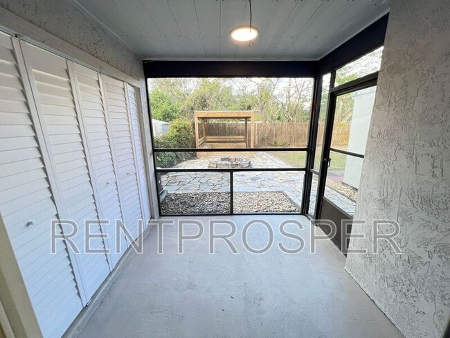 Building Photo - 10467 Riva Ridge Trail