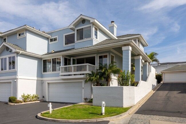 Building Photo - Ocean View Leucadia Townhome | Walk to Beach, Dining & More