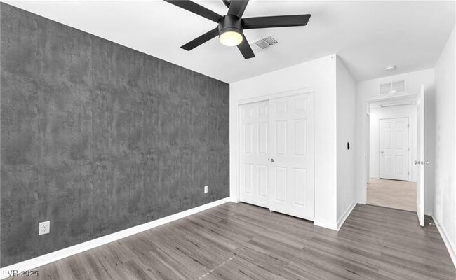 Building Photo - 8106 Guadiano Ave