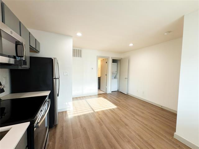 Building Photo - 4526 Munger Ave