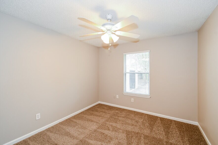 Building Photo - 5337 Lacy Jane Way