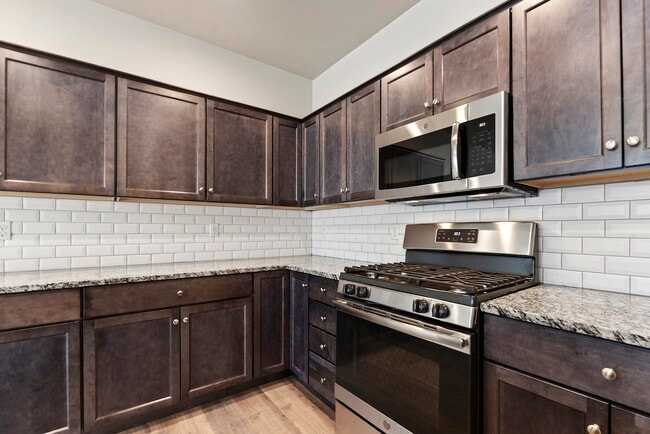 Building Photo - 6330 W Tierra Ln