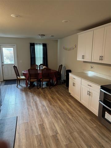 Building Photo - 305 Glenwick Ln