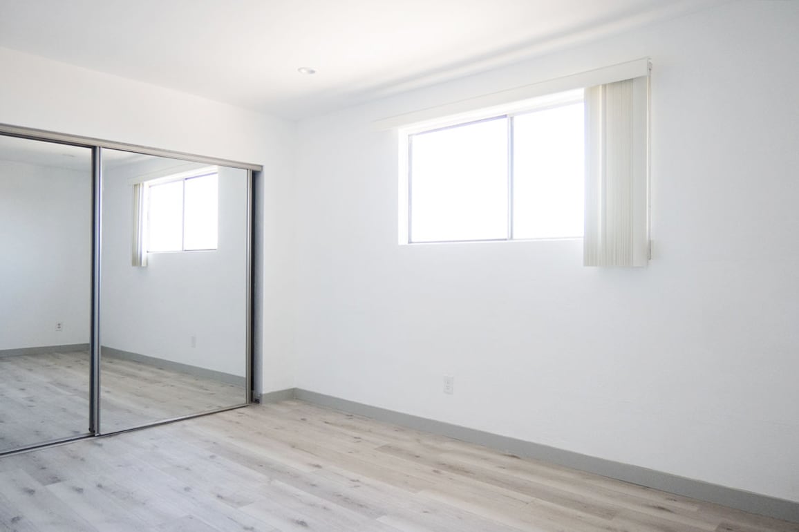 Building Photo - Carlyle Apartments