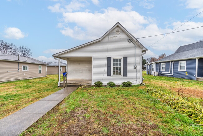 Building Photo - 1442 Magnolia St