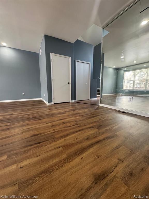 Building Photo - 38478 Lynwood Ct