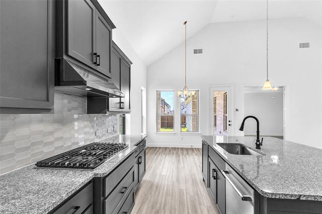 Building Photo - 2410 Thavie St