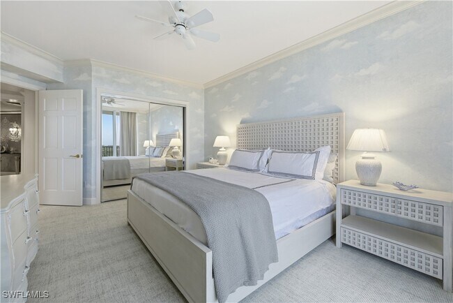 Building Photo - 8990 Bay Colony Dr