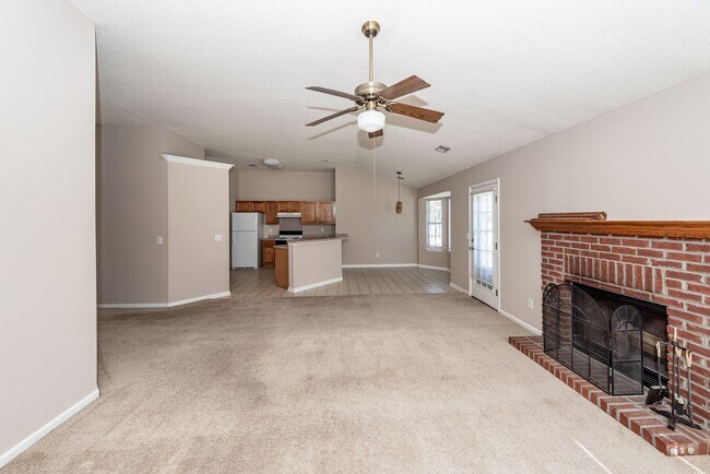 Building Photo - 3 Bedroom, 2 Bathroom Home in Whitehall - ...