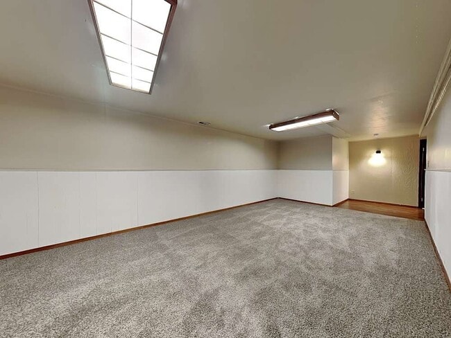 Building Photo - 617 S 301st St