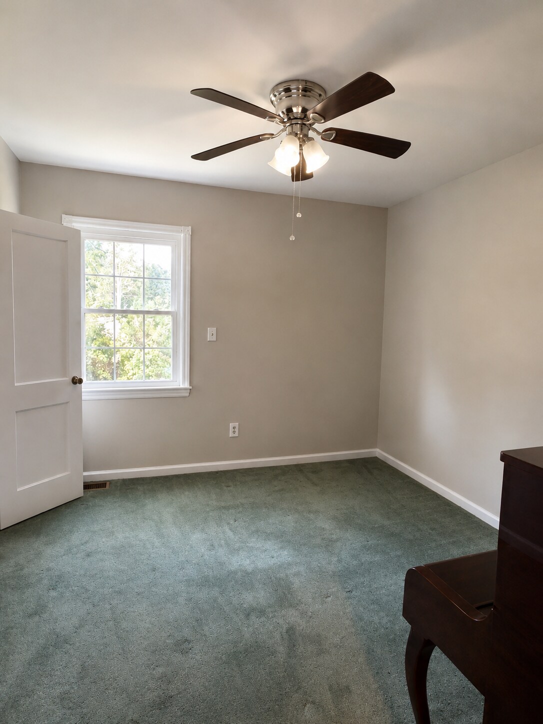 Building Photo - Room in House on Cobb St