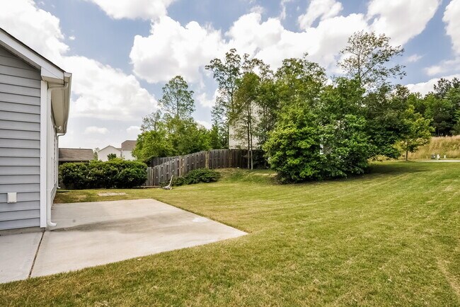 Building Photo - 802 Shefford Town Dr