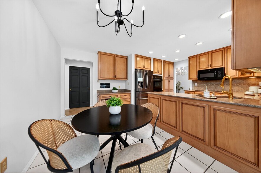 Building Photo - 2019 Cedarmill Dr