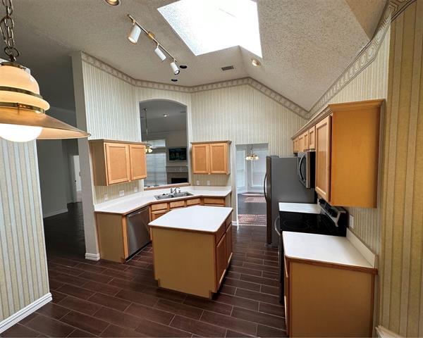 Building Photo - 3904 Ridge Gate Dr