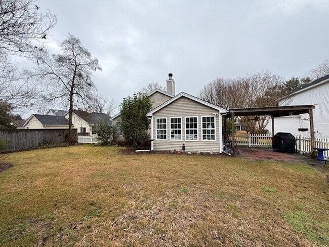 Building Photo - 3 Bedroom 2 Bath House in Shadowmoss - West Ashley