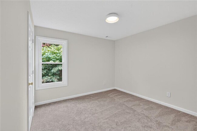 Building Photo - 2845 Factor Walk Blvd