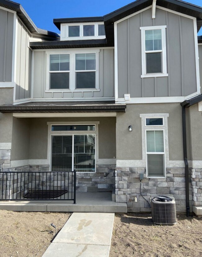 Building Photo - Lehi townhome for rent!
