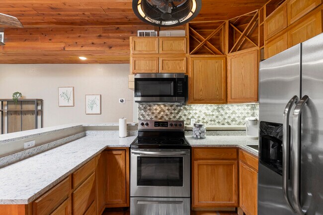 Building Photo - 2635 Monroe St NE