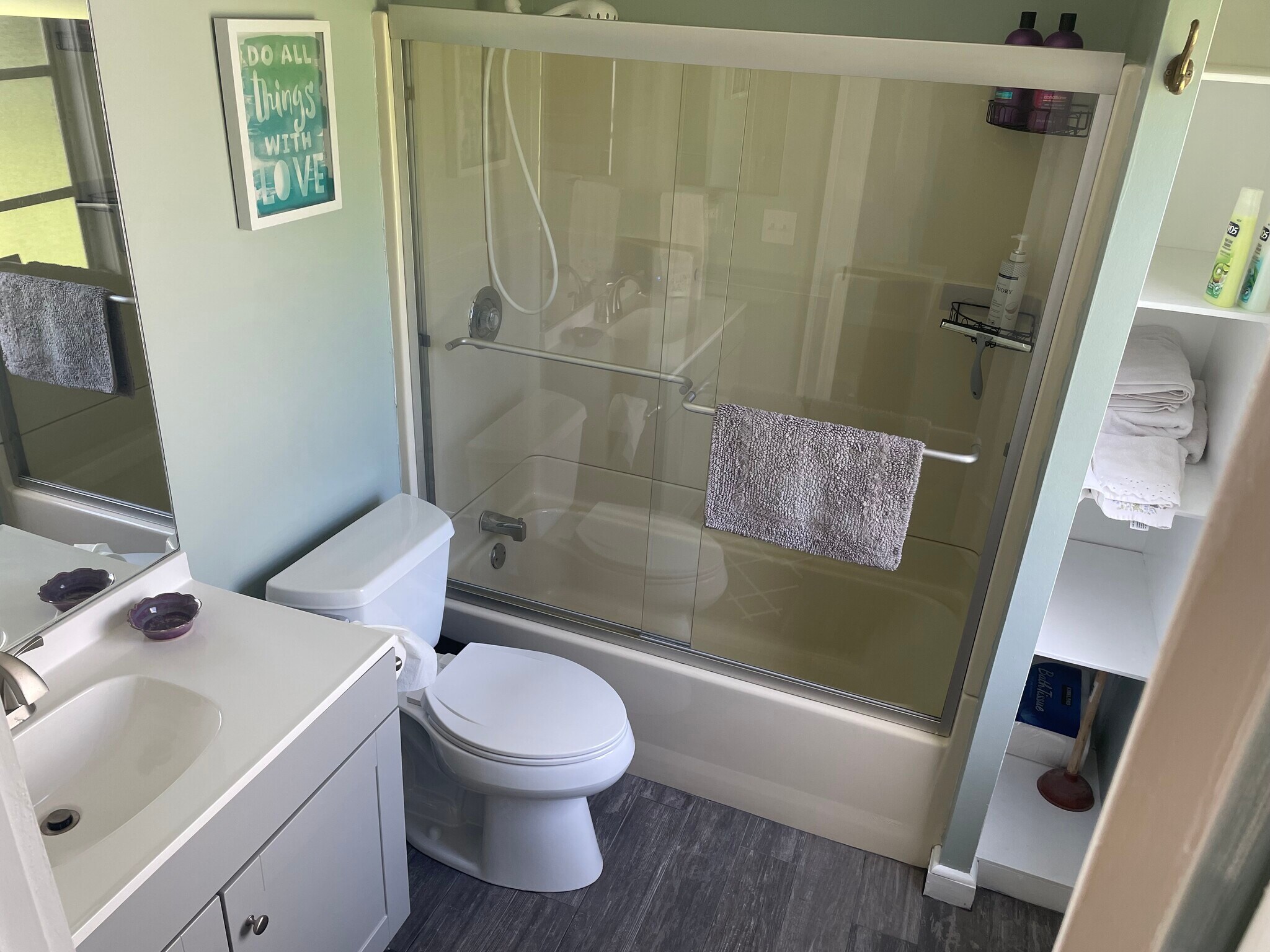 Building Photo - 107 E Melbourne Ave