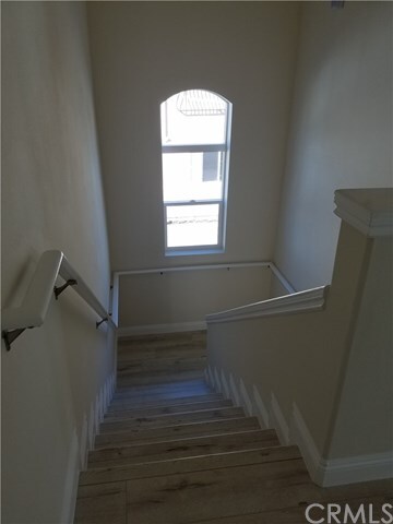 Building Photo - 4148 La Rica Ave
