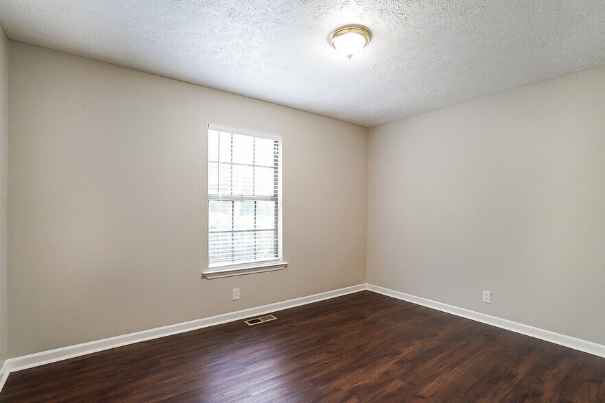 Building Photo - 3500 Roundwood Forest Dr