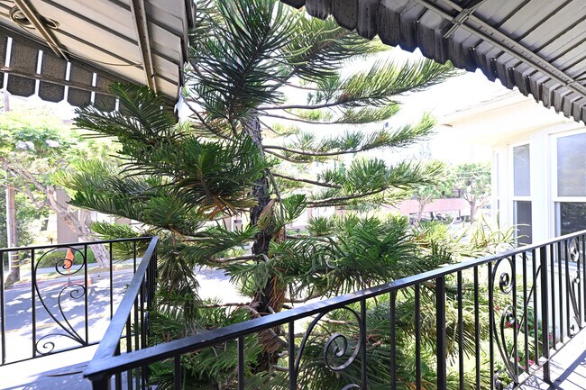 Building Photo - 11063 Ohio Ave