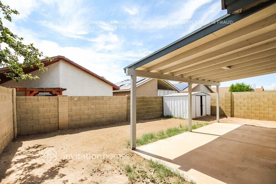Building Photo - 11230 N 81st Ave