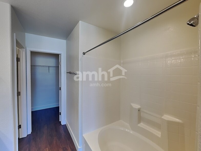 Building Photo - 6594 Grumio Ct