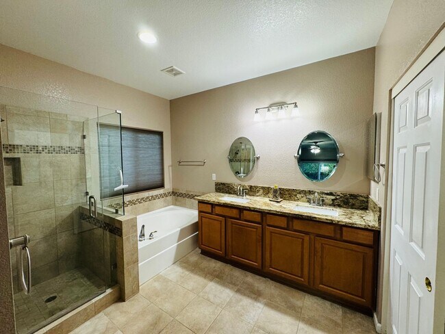 Building Photo - 9577 Fetlock Way