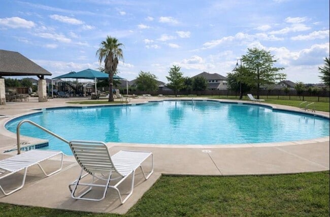 Building Photo - 1052 Hot Spring Valley