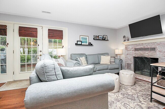 Building Photo - 2754 Tiergarten Ln