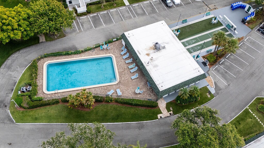 Building Photo - 2800 Indian River Blvd