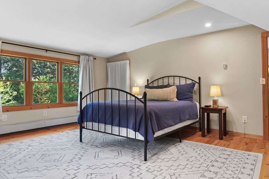 Building Photo - 2517 W Hubbell Hill Rd