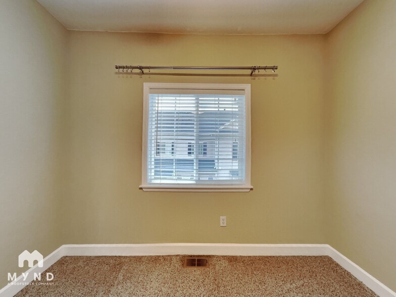 Building Photo - 3759 S Dayton Way