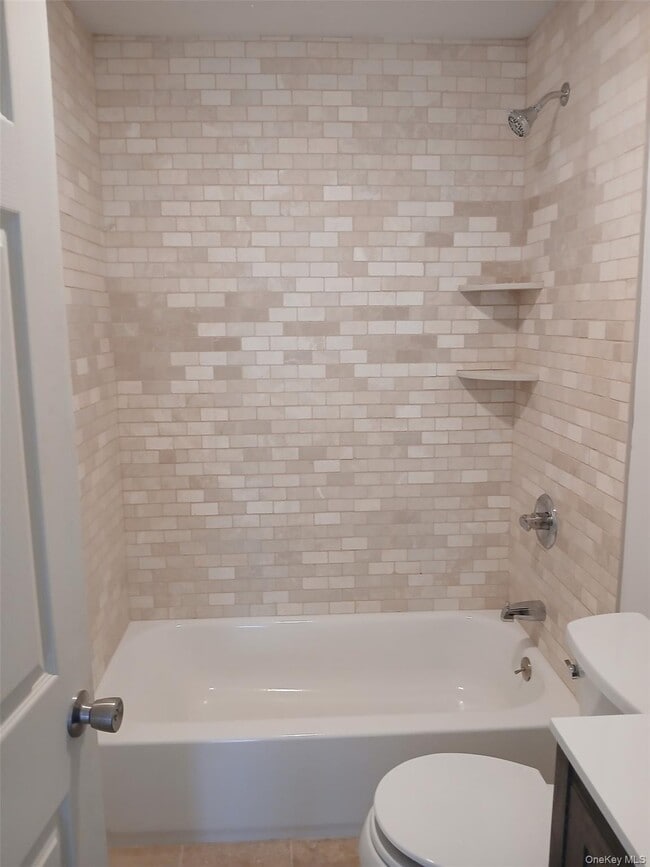 Building Photo - 49 Swezey St