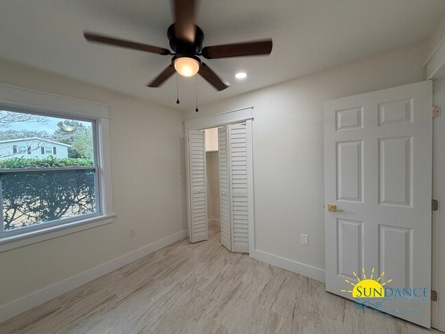 Building Photo - Beautifully Renovated 4BR Home with Private Pool in Fort Walton Beach!