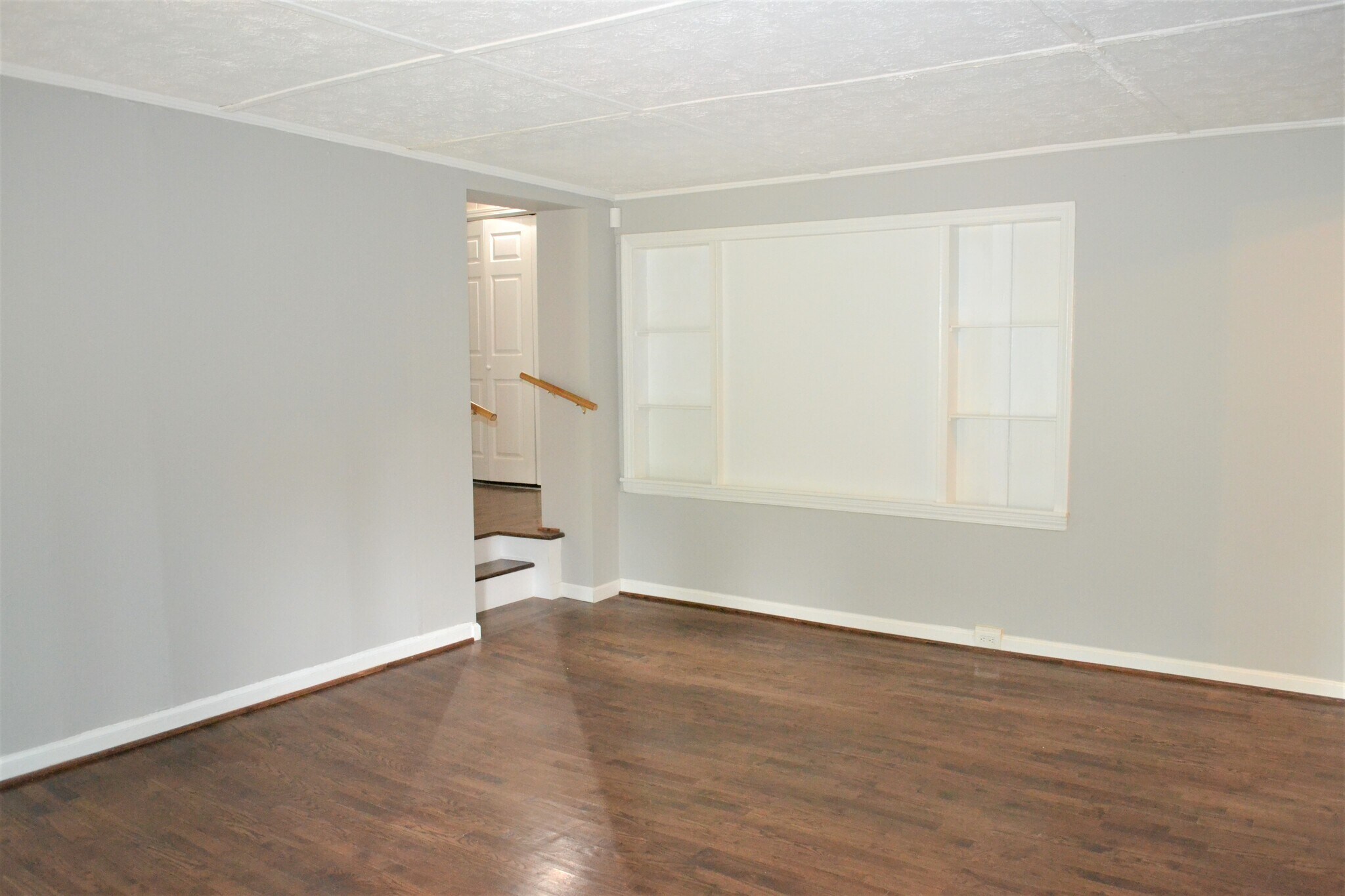 Building Photo - 1375 Nelms Dr