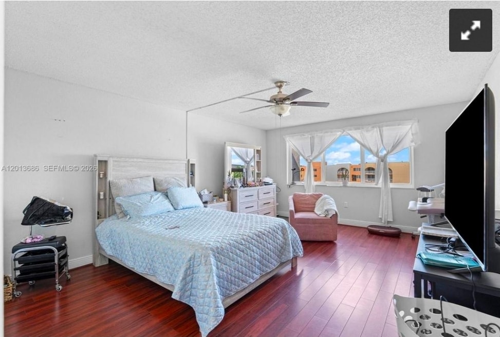 Building Photo - 6950 Miami Gardens Dr