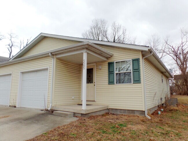 Building Photo - HERM 5505