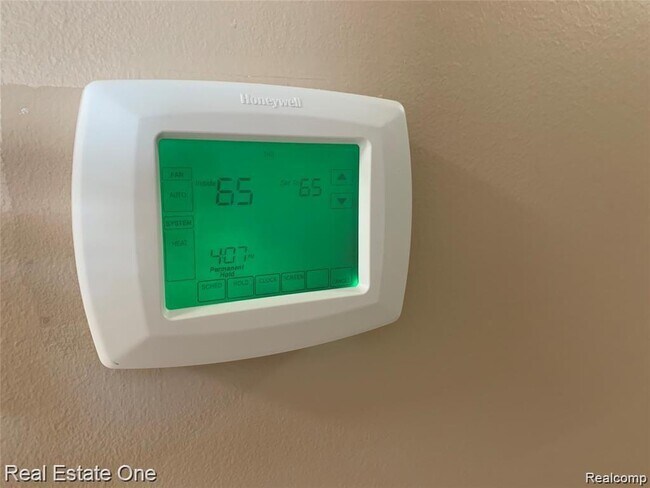 Building Photo - 5051 Falmouth Dr